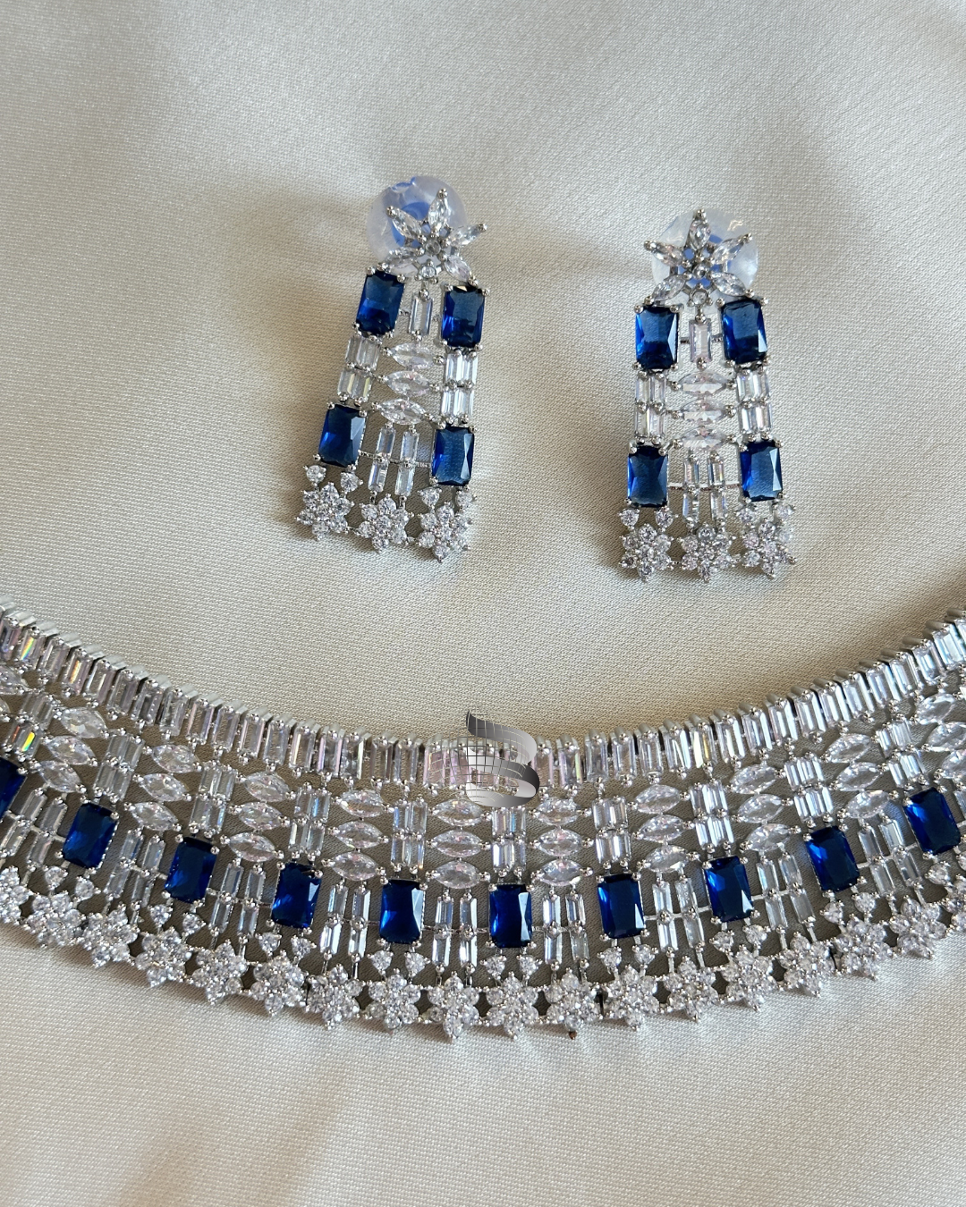 Blue Stone Studded American Diamond Choker