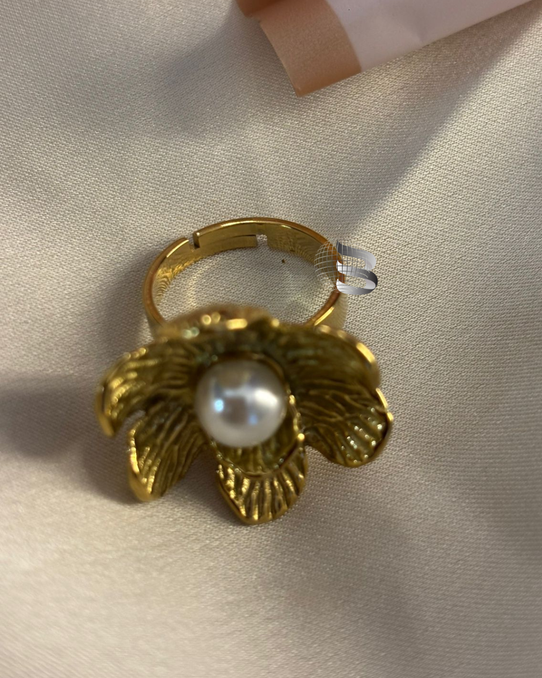 Floral Anti-Tarnish Pearl Ring