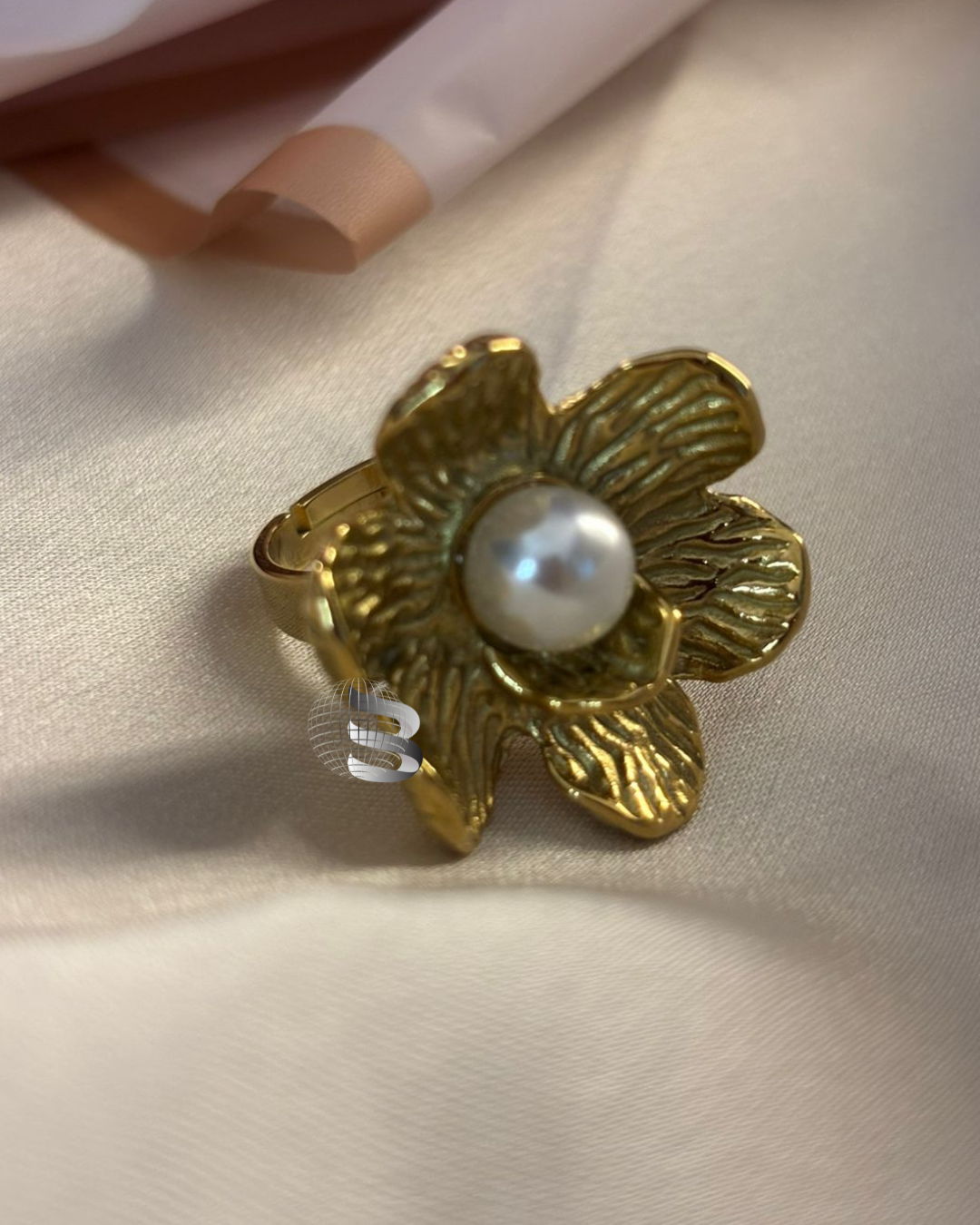 Floral Anti-Tarnish Pearl Ring