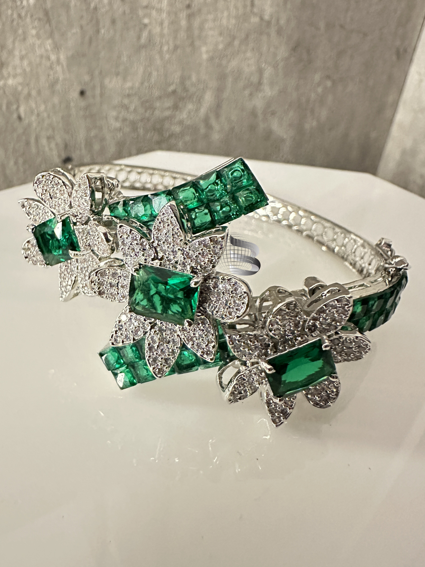 Bracelet for Women and Girls Crystal Bracelets for Women | Silver Toned Crystal Bracelet for Girls