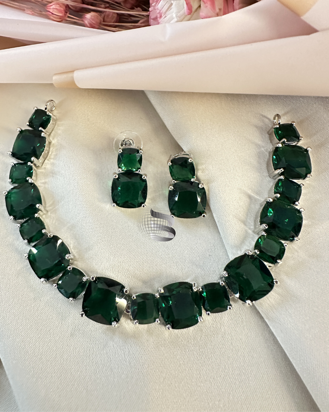 Sqaure Shaped Stylish Emerald Necklace Set with Earrings | Latest Fancy Jewellery Set Design for Women & Girls | Anti Tarnish Necklace for Party, Engagement & Work