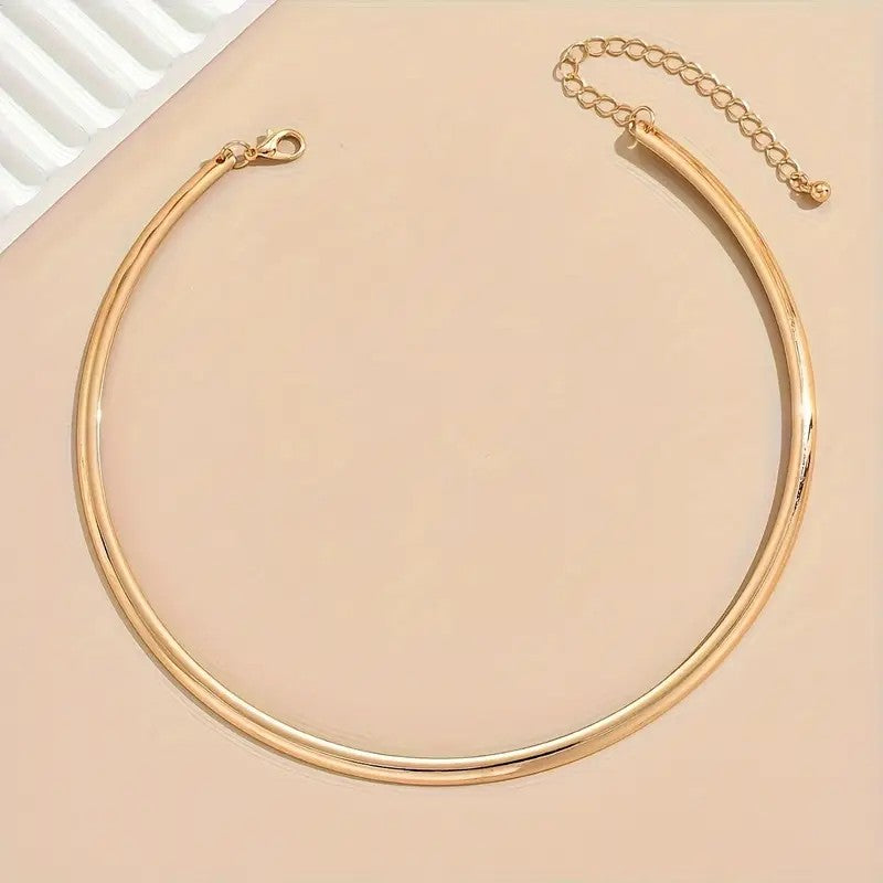 Minimal Golden Sleek Hasli Style Neckwear