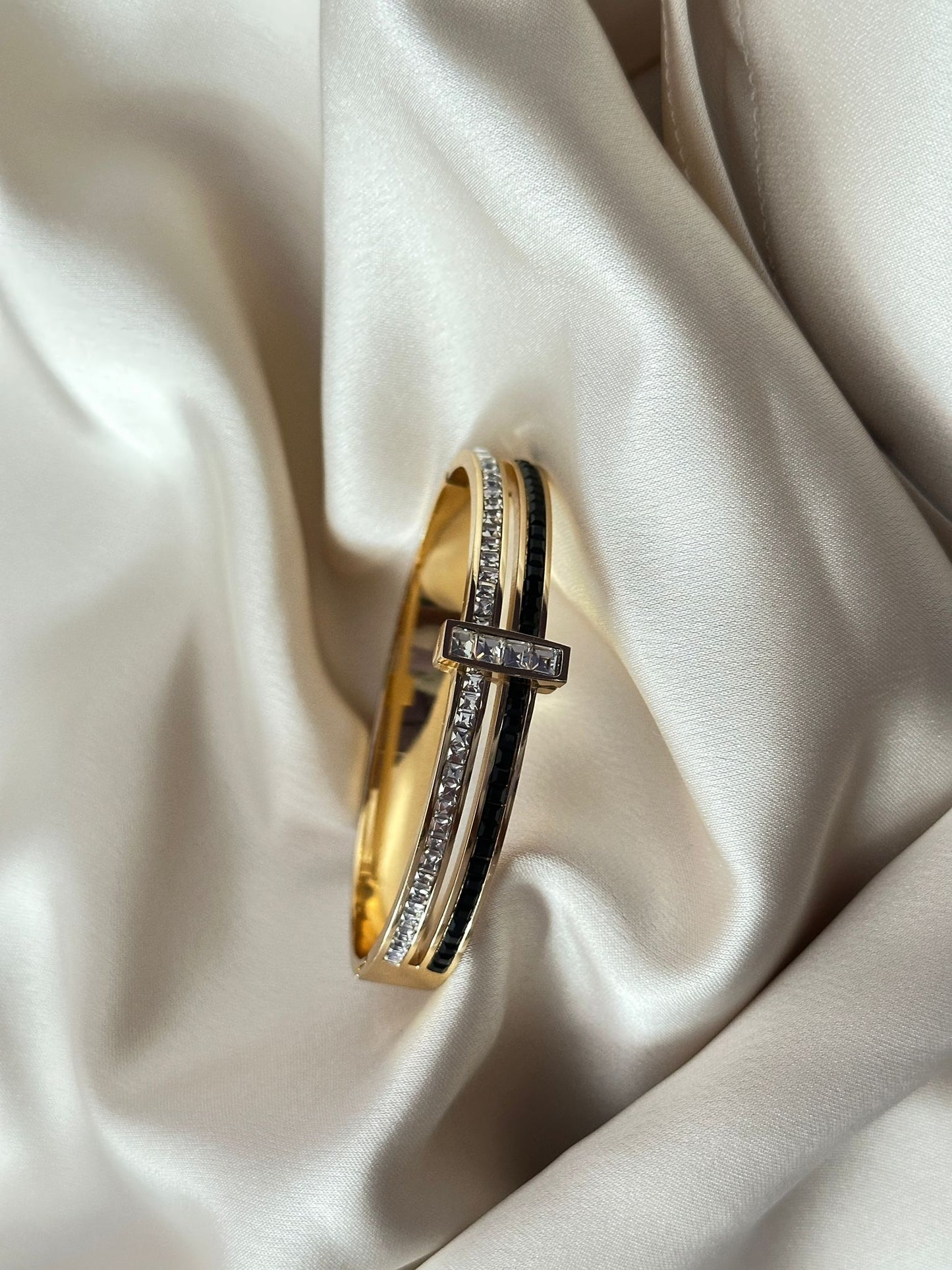 Premium Rose Gold-Plated Bracelet with American Diamond and Black Stones