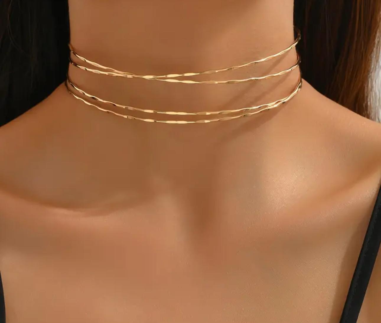 Modern Minimal Design Choker