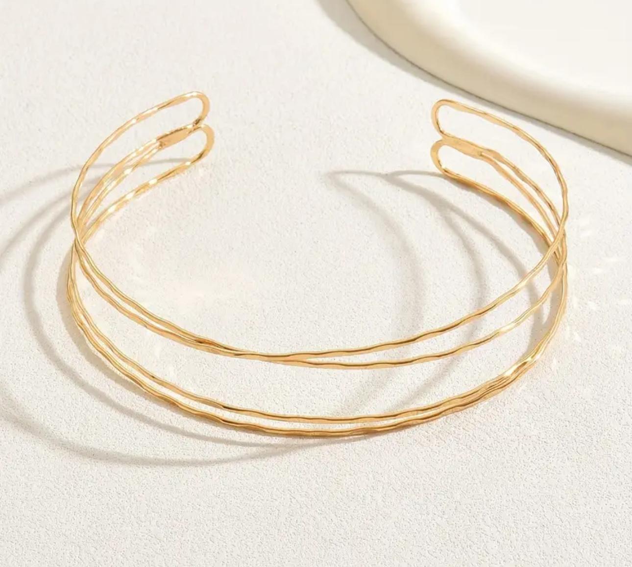 Modern Minimal Design Choker