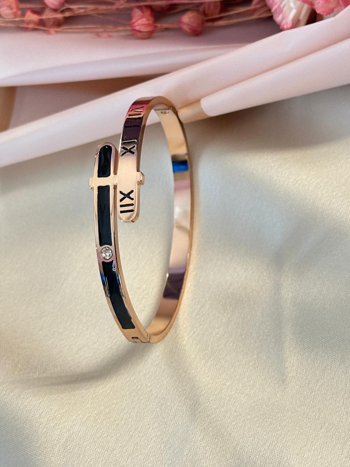 Premium Rose Gold plated Enamelled Sleek Bracelet