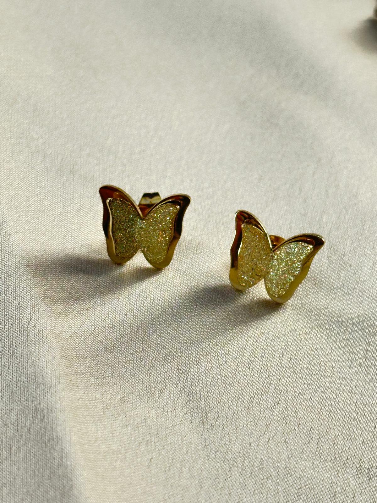 Premium Gold-Plated Butterfly Modern Neckwear with Stud Earring
