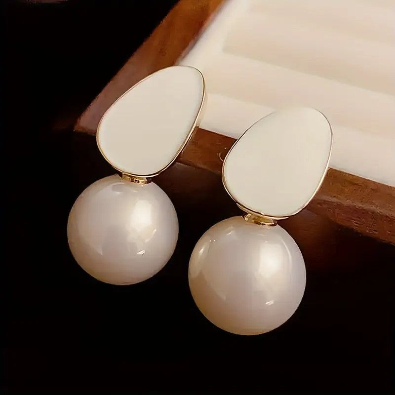 Pearl Enamel Earring