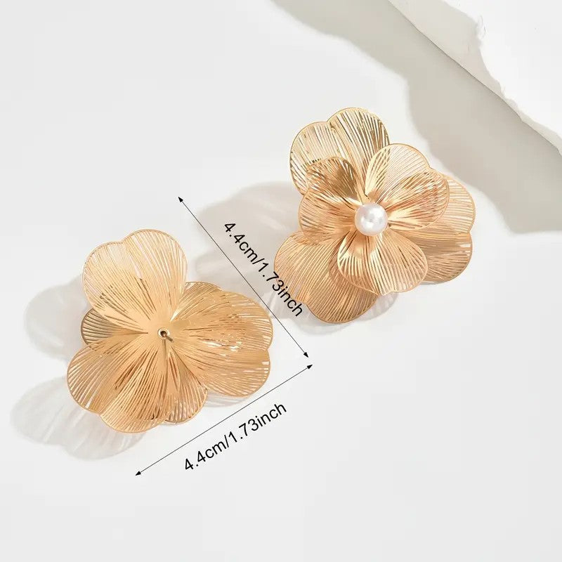 Golden Floral Earring
