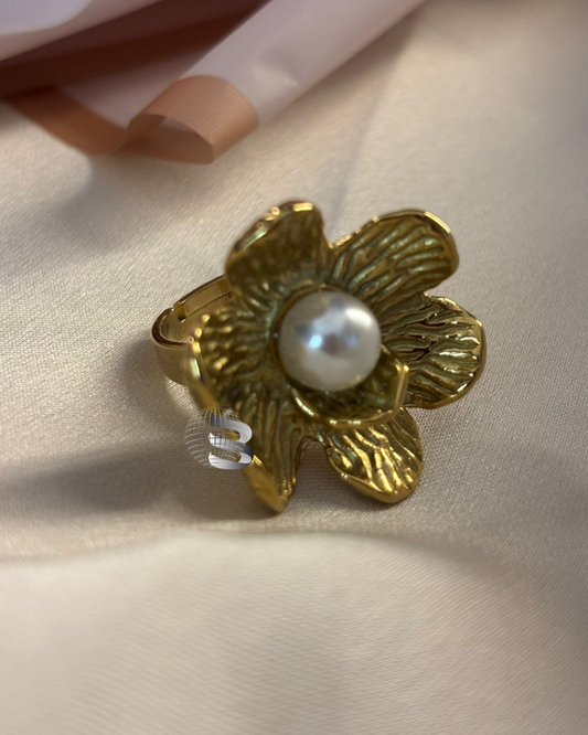 Floral Anti-Tarnish Pearl Ring