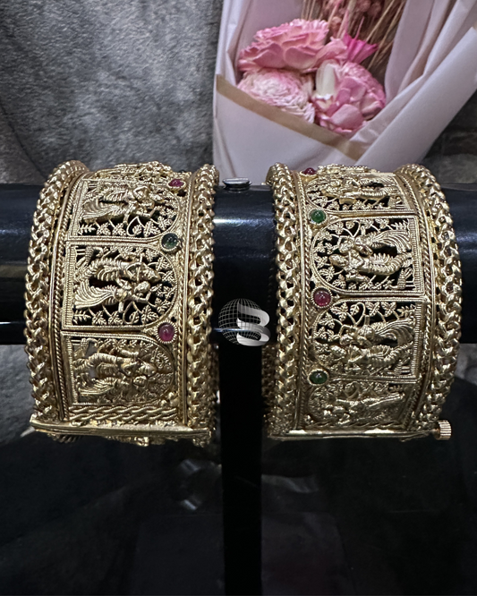 Antique Gold Finish Radhe Krishna Traditional Bangle Set