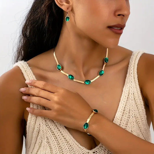 Emerald Sleek Neckwear with Earrings