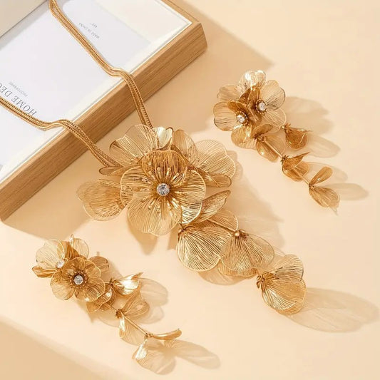 Modern Design Gold Plated Floral Neckwear with Earrings