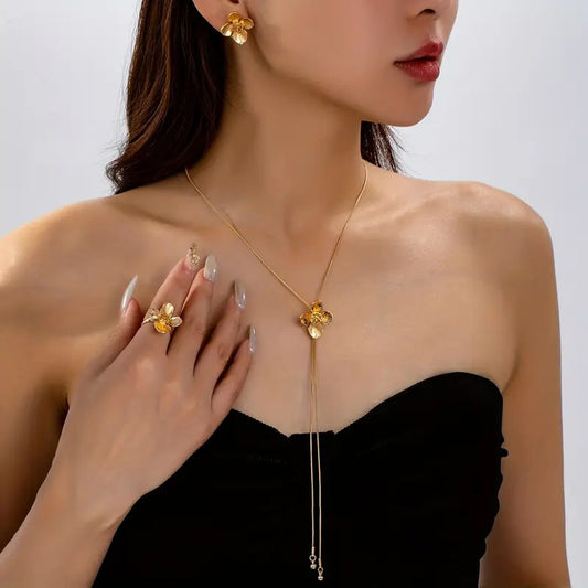 Unique Floral Pendant Set with Ring and Stud Earrings