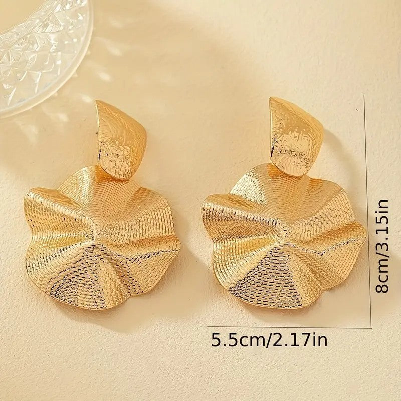Golden Twisted Earring