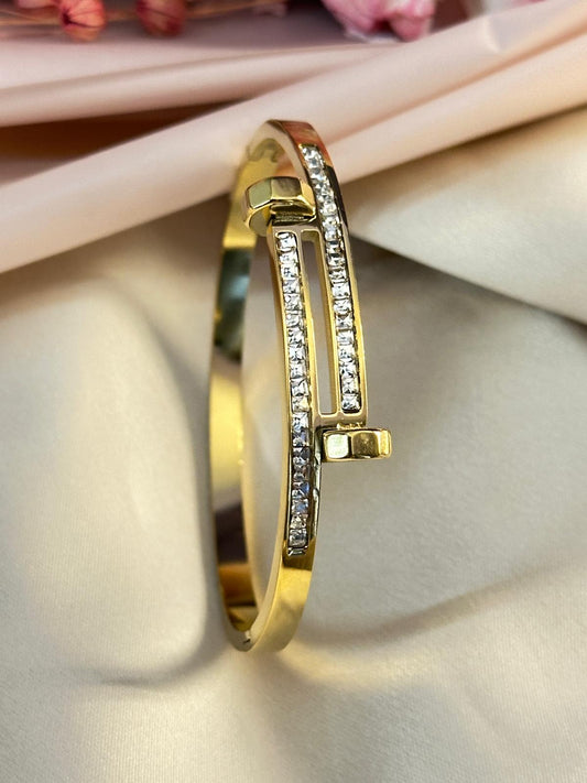 Premium Gold-Plated American Diamond Studded Bracelet