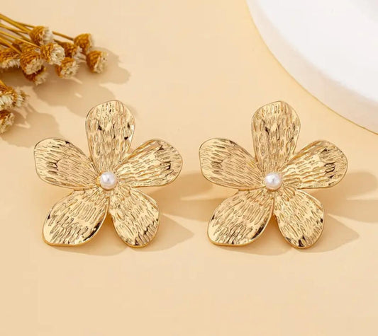 Elegant Floral Earrings