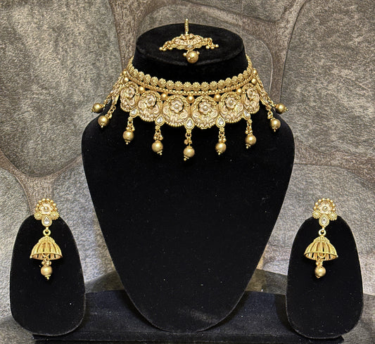 Golden Peach Enamel and Stonework Choker Set